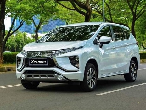 Xe 7 chỗ sân bay